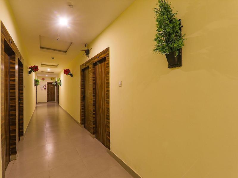 Fabhotel Sr Inn image