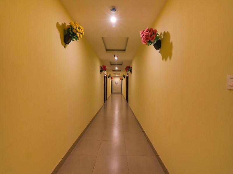 Fabhotel Sr Inn image