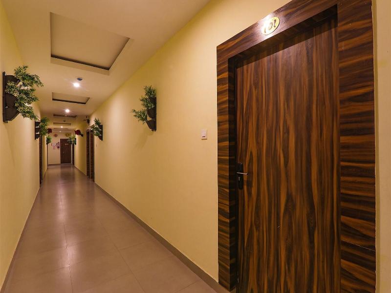 Fabhotel Sr Inn image