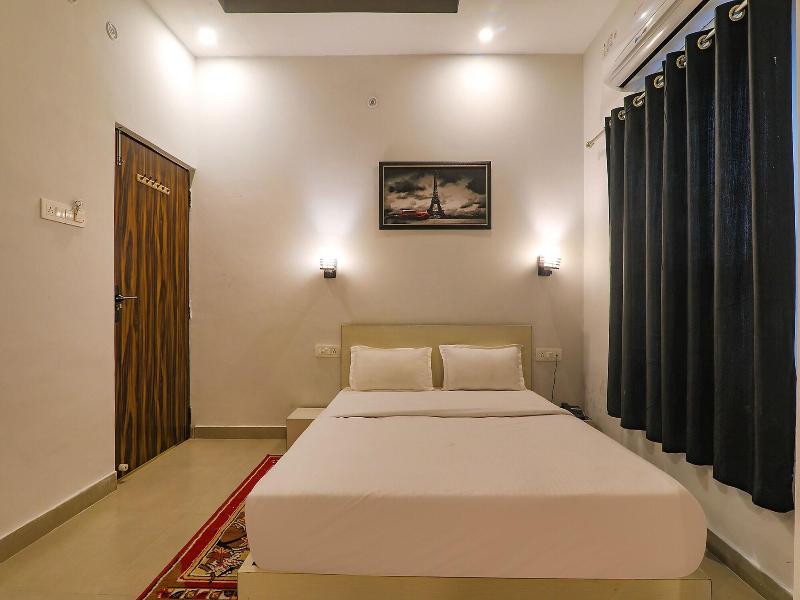 Fabhotel Sr Inn image