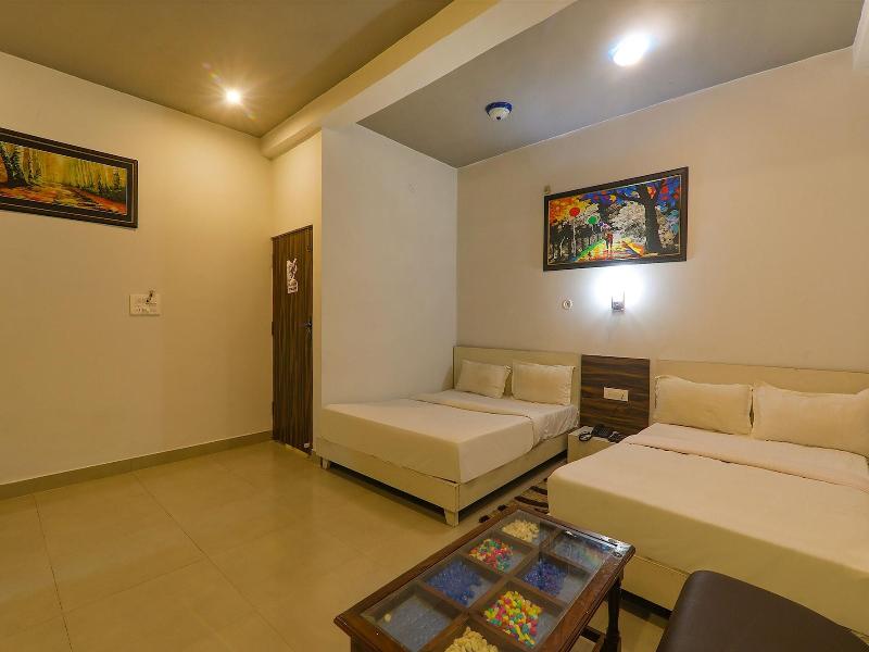 Fabhotel Sr Inn image
