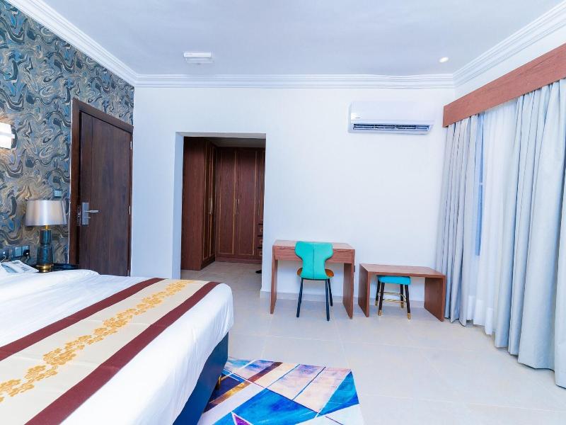Terraform Hotel image