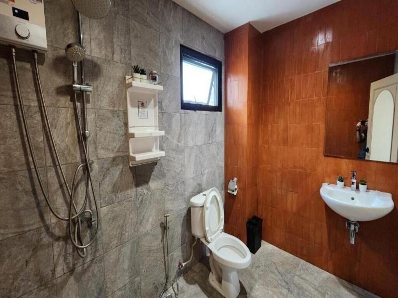 Krung Boutique Hotel image