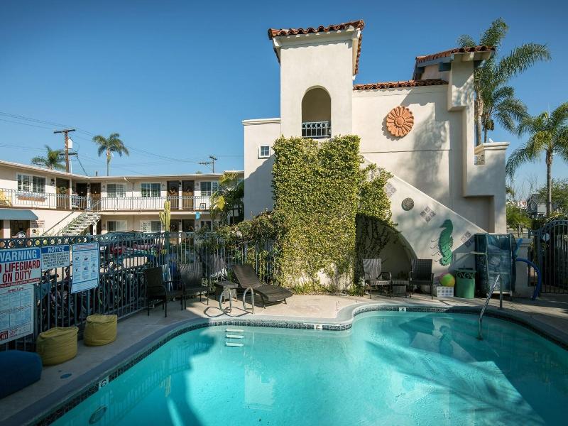 Crown City Inn image