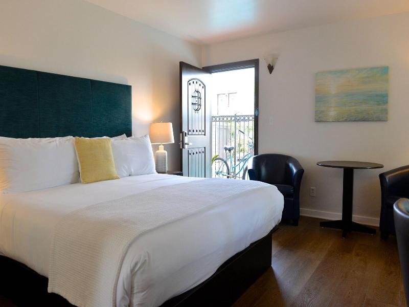 Crown City Inn image