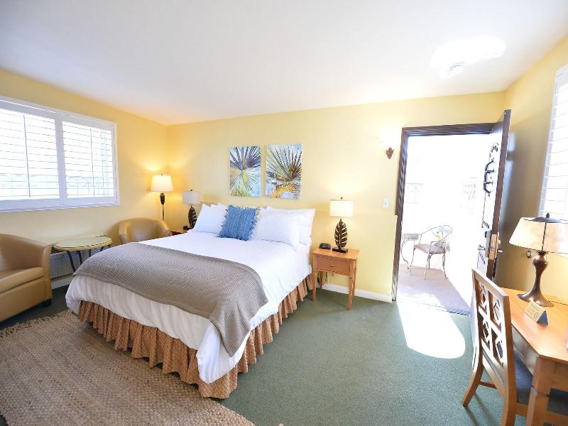Crown City Inn image