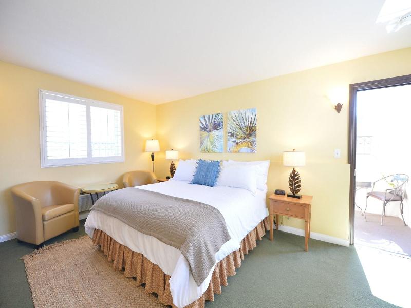 Crown City Inn image