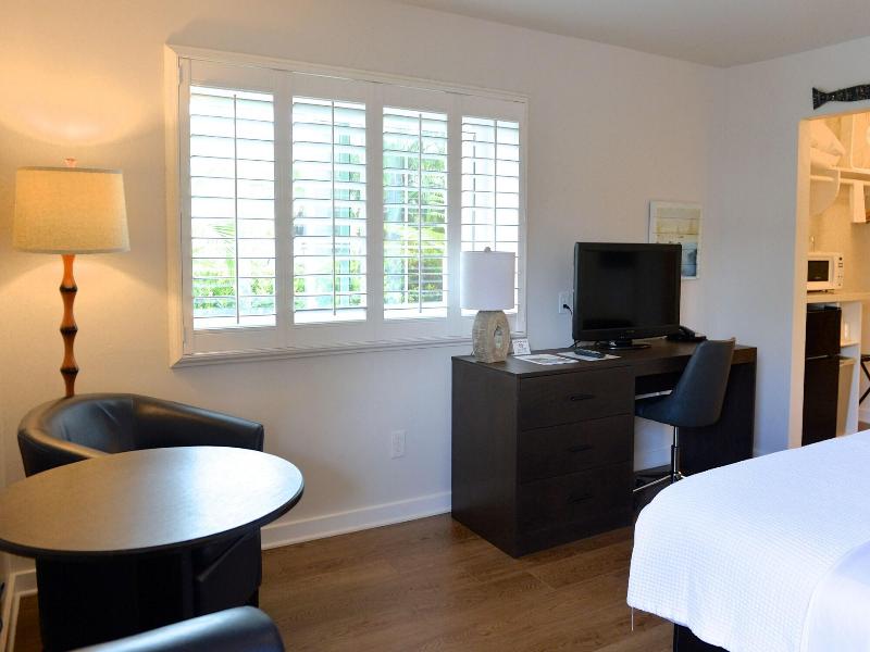 Crown City Inn image