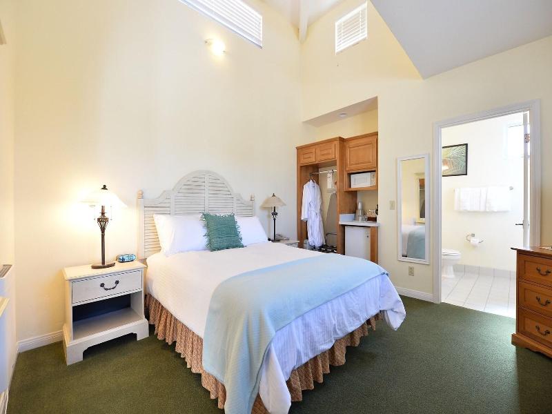 Crown City Inn image