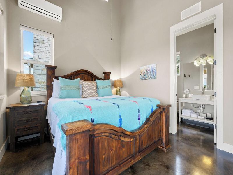 Hill Country Casitas image