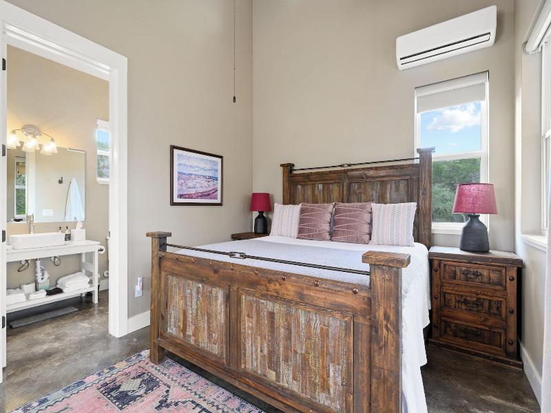 Hill Country Casitas image