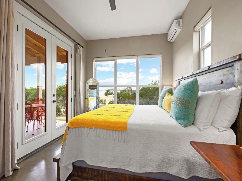 Hill Country Casitas image