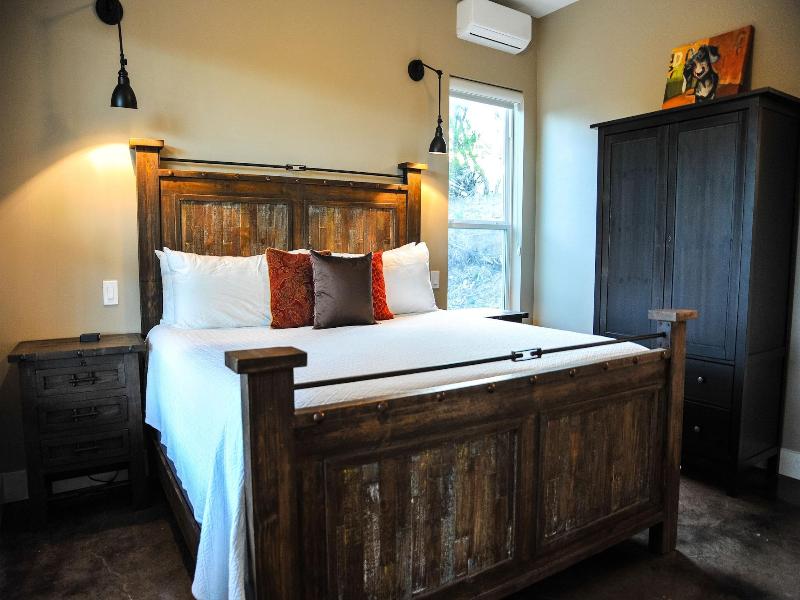 Hill Country Casitas image