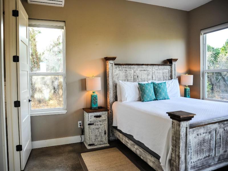 Hill Country Casitas image