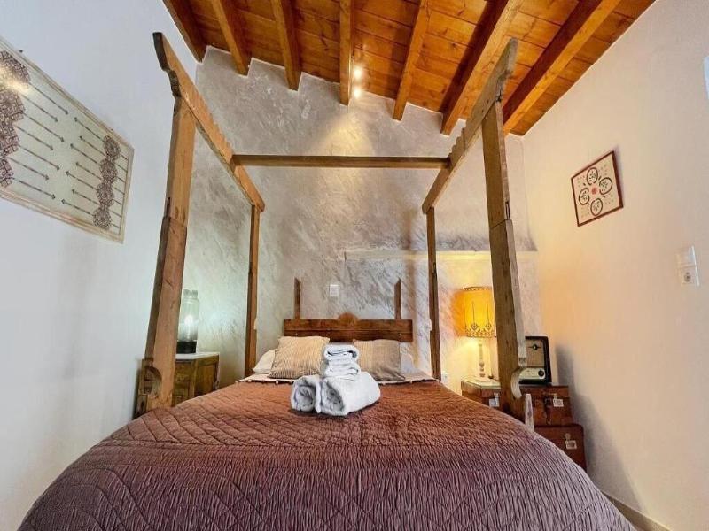 Four Seasons Of Bliss At Sohora Hotel image