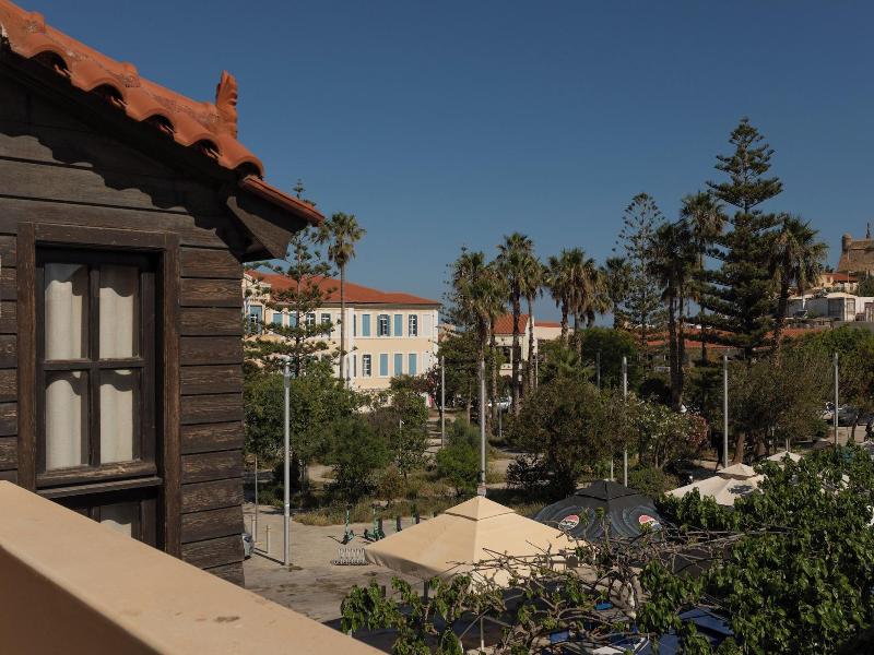 Four Seasons Of Bliss At Sohora Hotel image