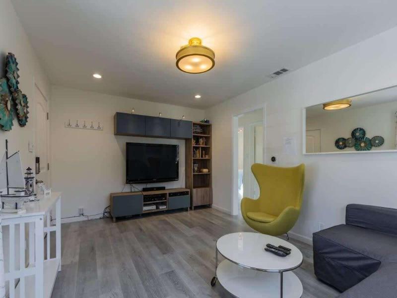 Marbella Lane Convenient Home In Sunnyvale image