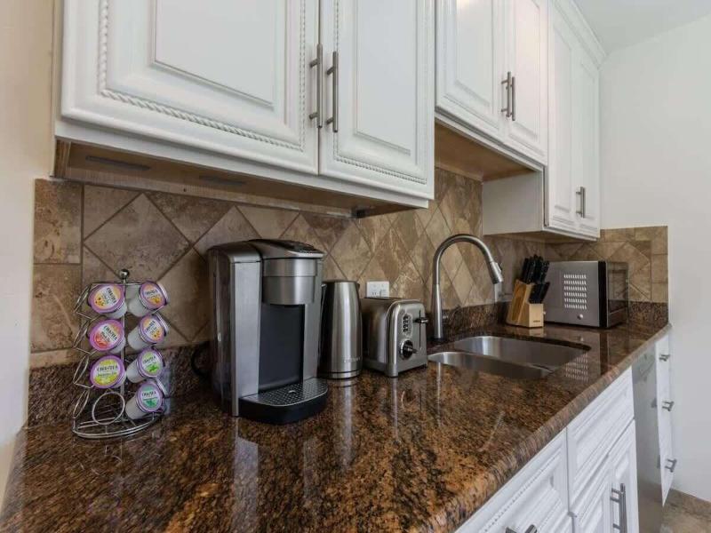 Marbella Lane Convenient Home In Sunnyvale image