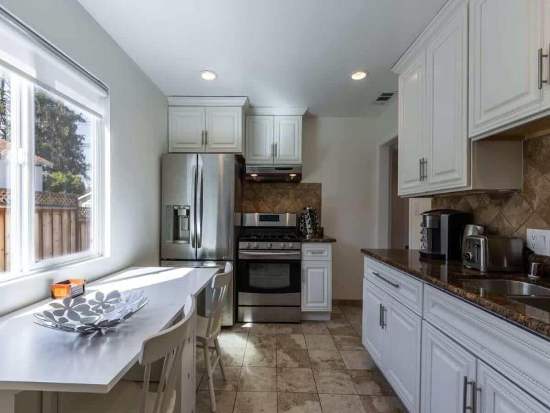 Marbella Lane Convenient Home In Sunnyvale image