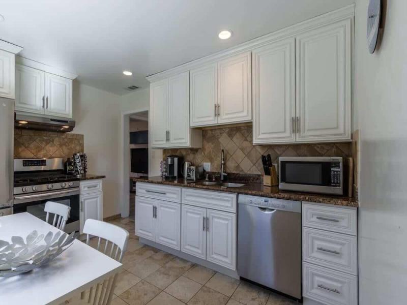 Marbella Lane Convenient Home In Sunnyvale image