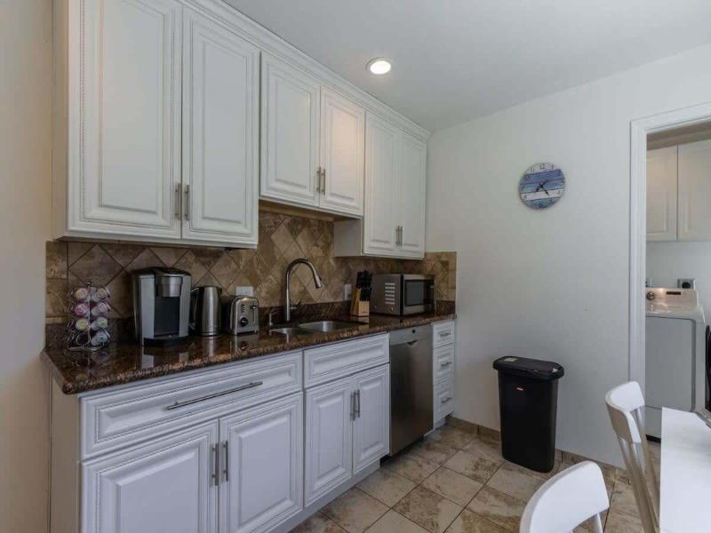 Marbella Lane Convenient Home In Sunnyvale image