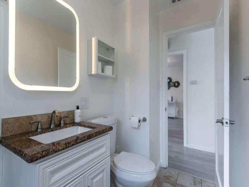 Marbella Lane Convenient Home In Sunnyvale image