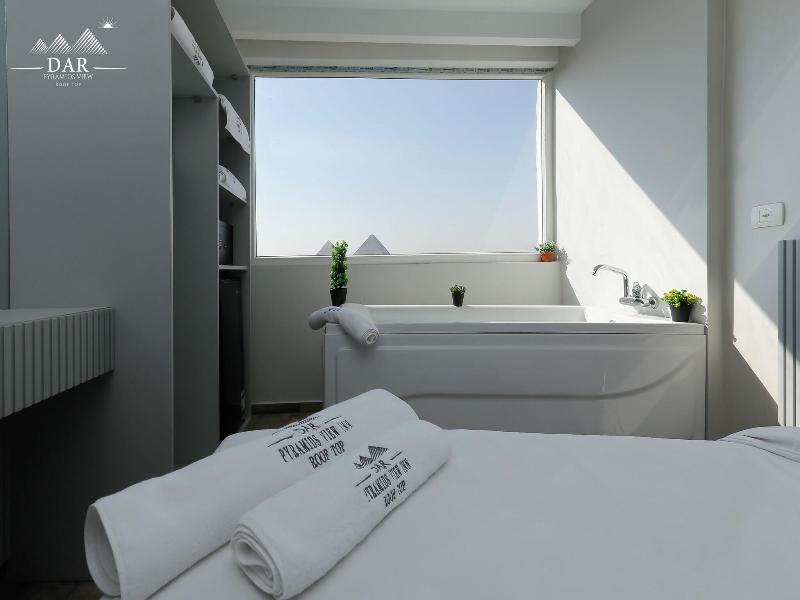 Dar Pyramids View Inn Rooftop image