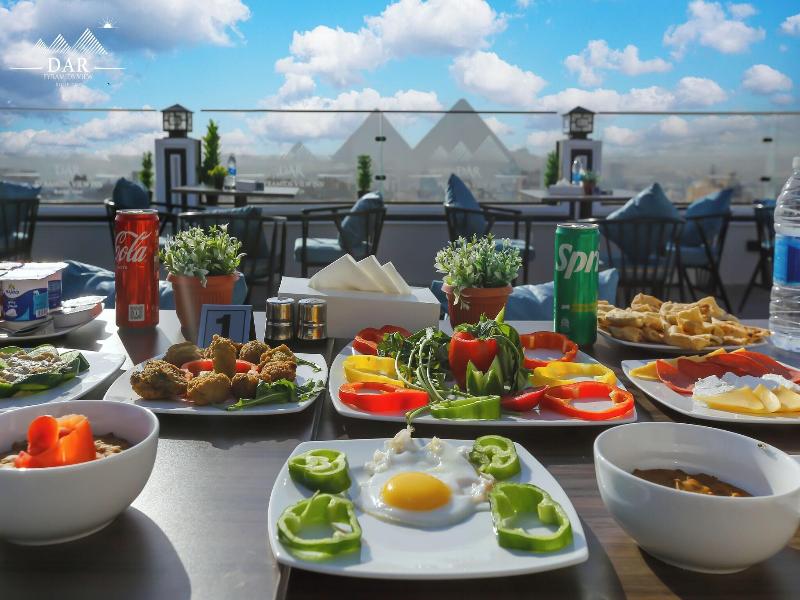 Dar Pyramids View Inn Rooftop image