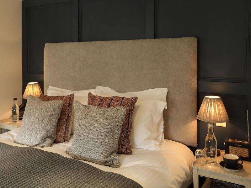 The Feathered Nest Country Inn image