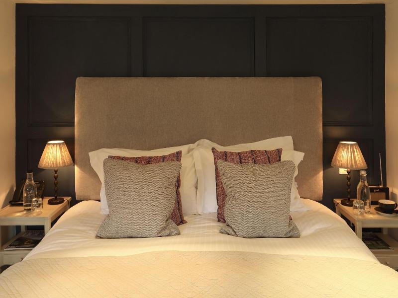The Feathered Nest Country Inn image
