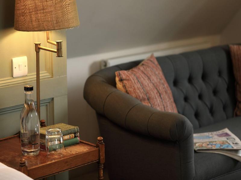 The Feathered Nest Country Inn image