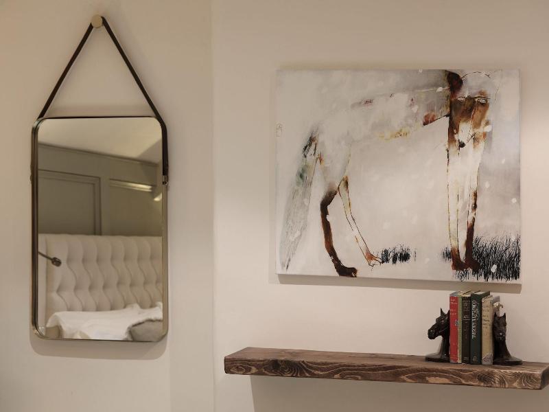 The Feathered Nest Country Inn image