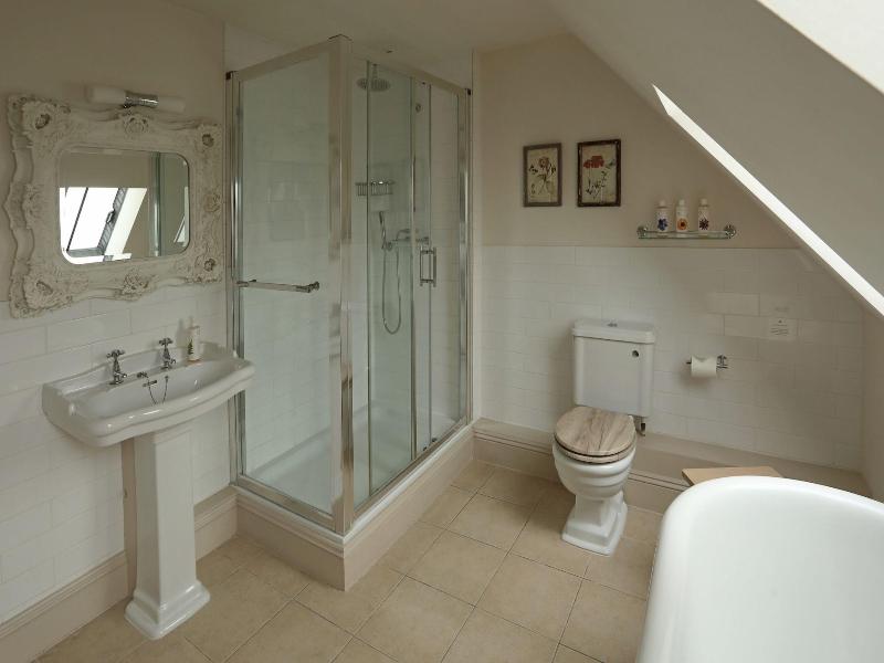 The Feathered Nest Country Inn image