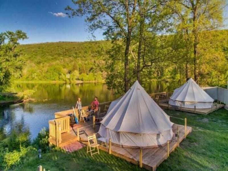 Crater Lake Resort