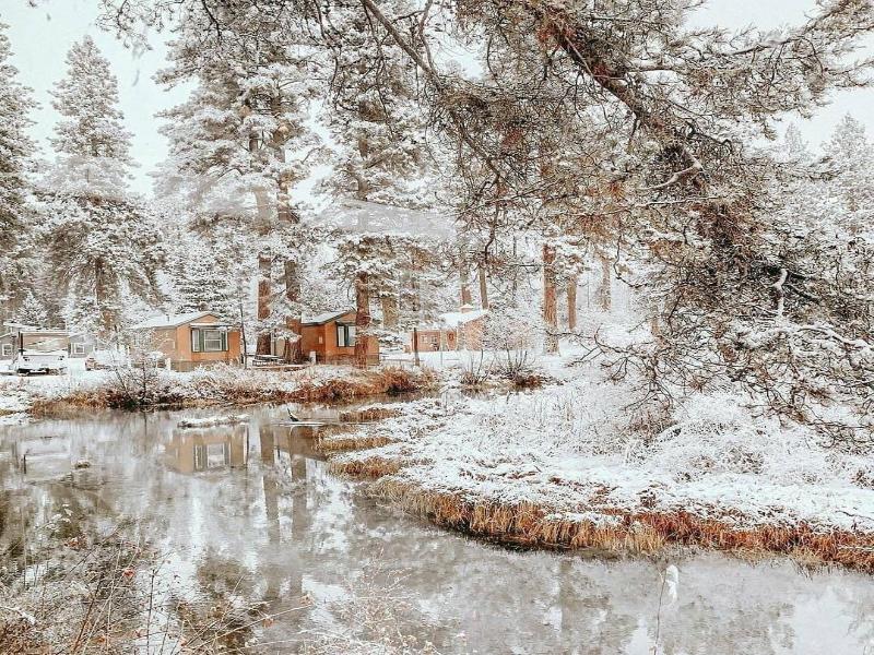 Crater Lake Resort