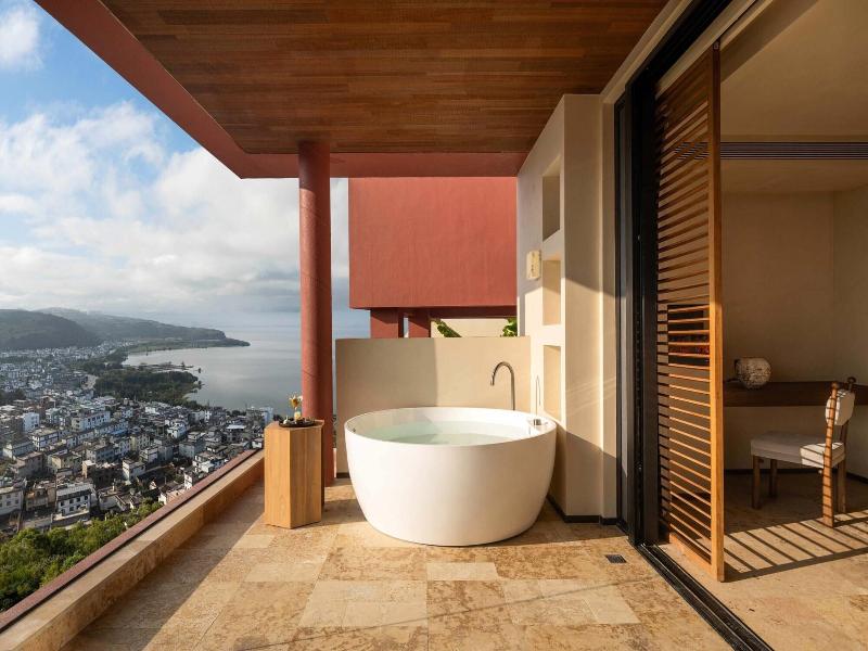 DOUBLE LUXURY SEA VIEW