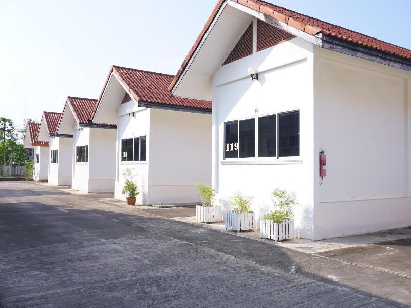 Chumphon Park Resort — general view