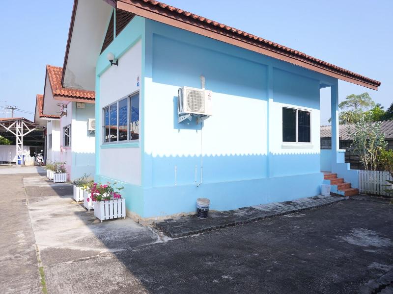Chumphon Park Resort image
