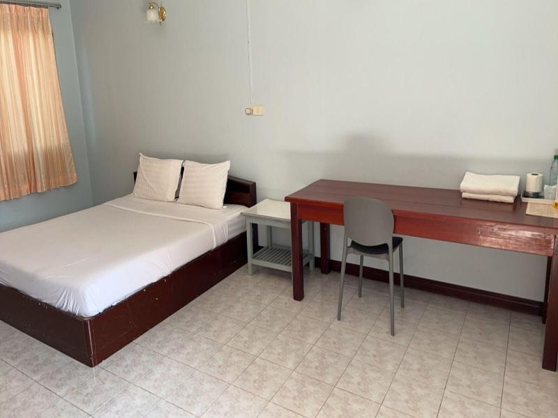 Chumphon Park Resort image