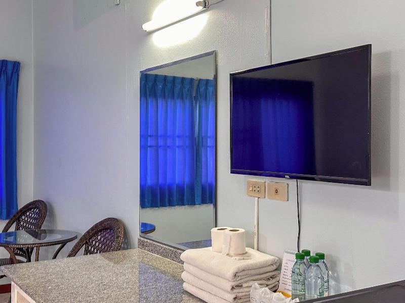 Chumphon Park Resort image