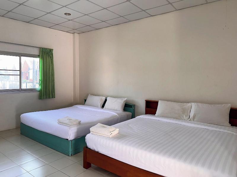 Chumphon Park Resort image