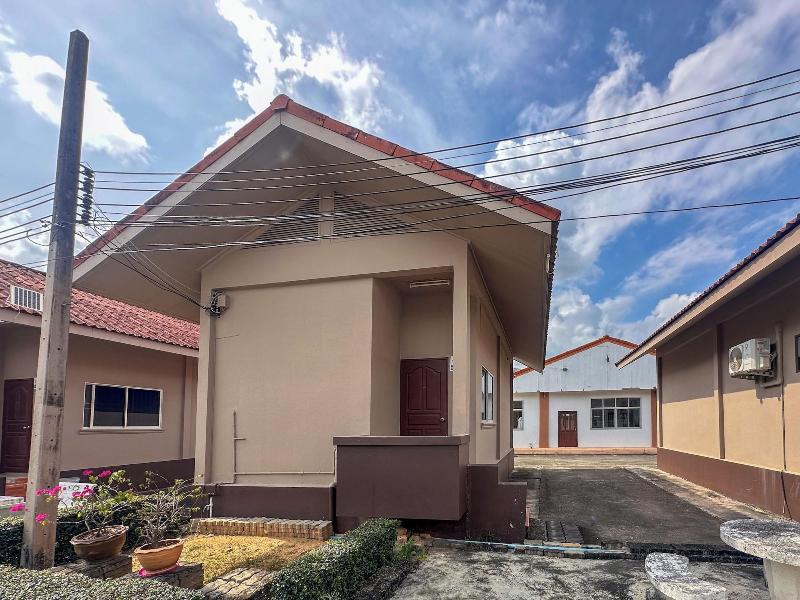 Chumphon Park Resort image