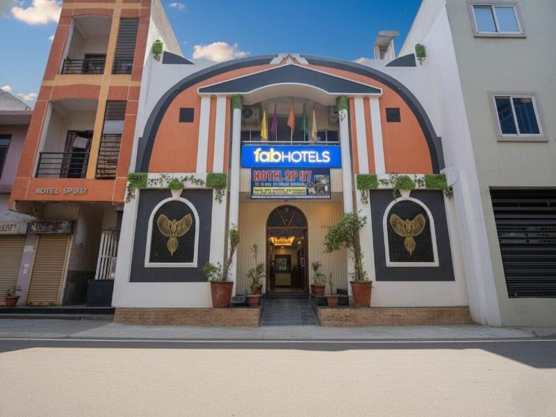 Fabhotel Sp 97 — general view