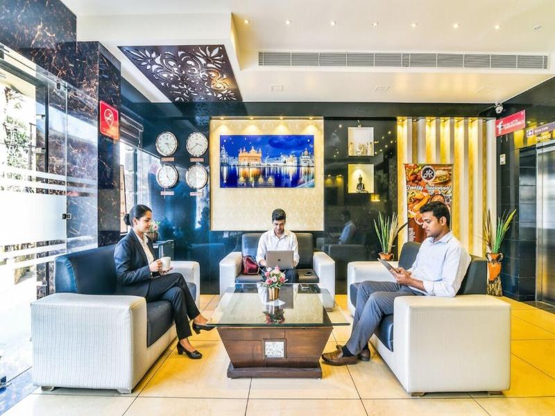 Fabhotel Aman Residency