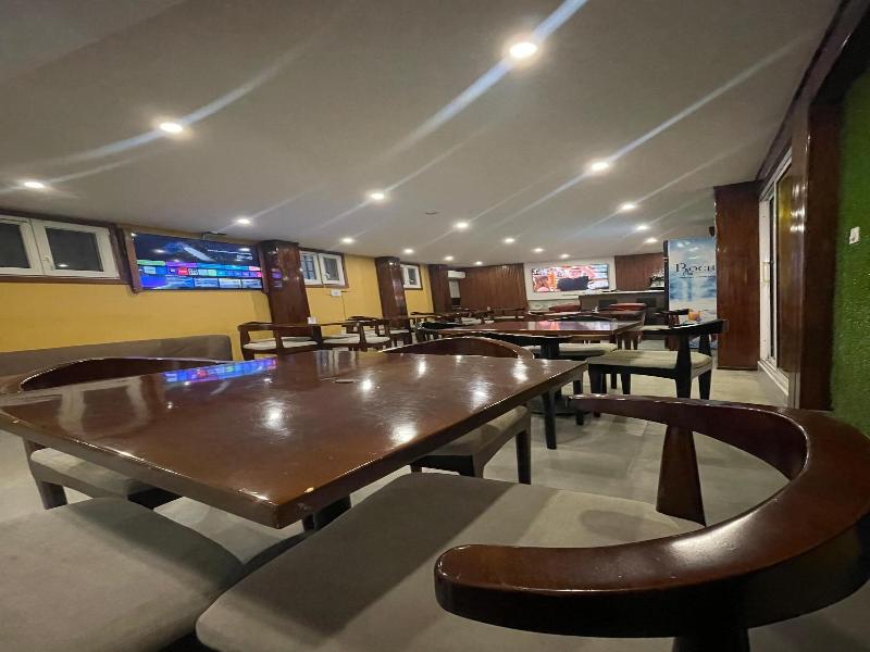 Softhotel Douala image