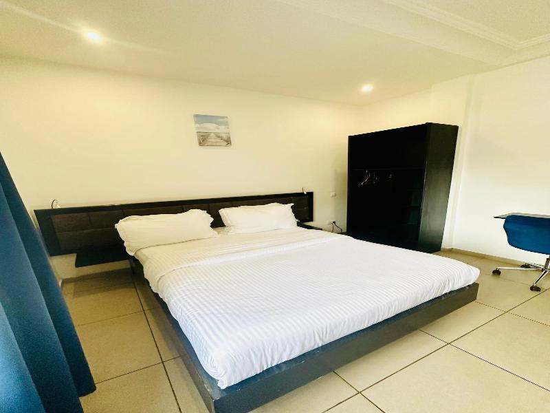 Softhotel Douala image