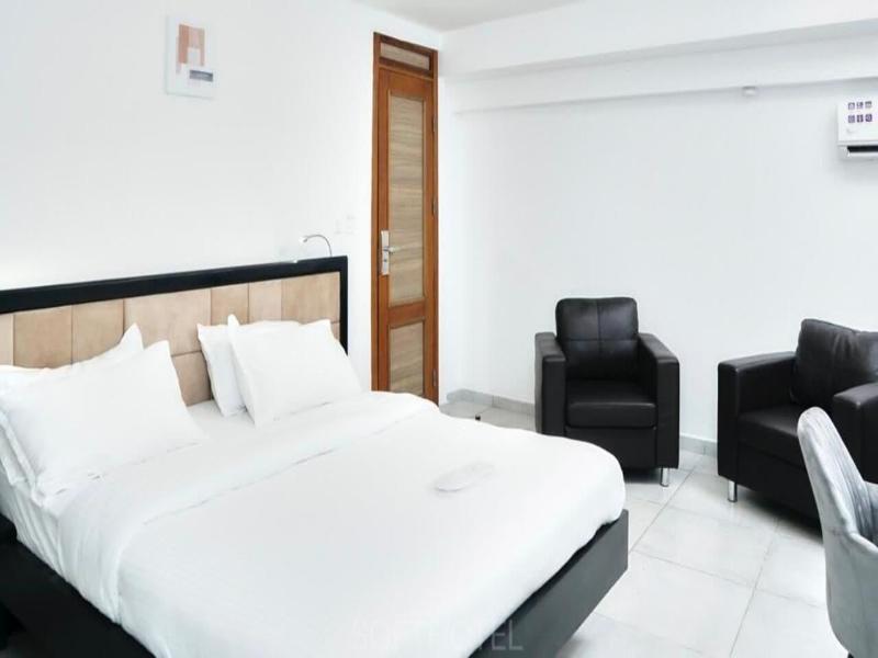 Softhotel Douala image