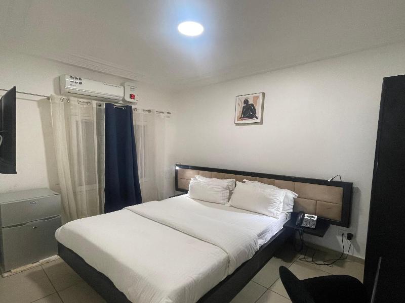 Softhotel Douala image