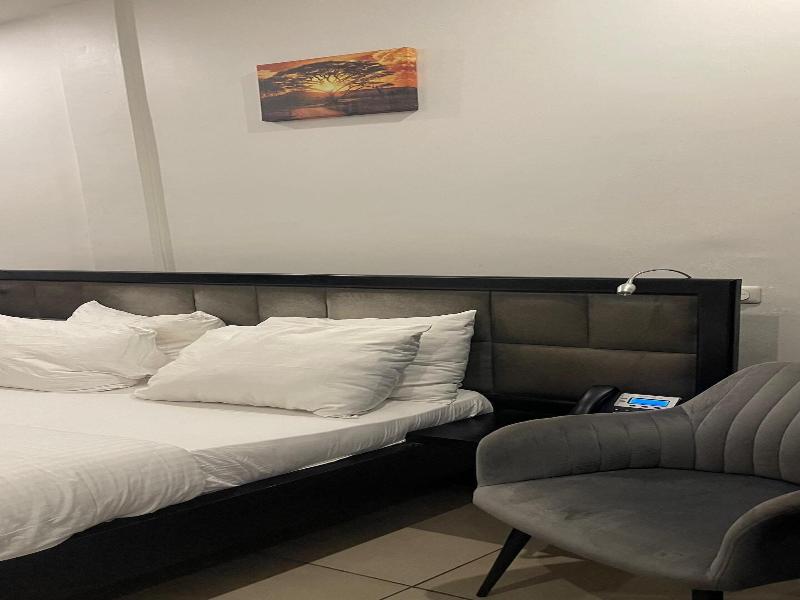 Softhotel Douala image