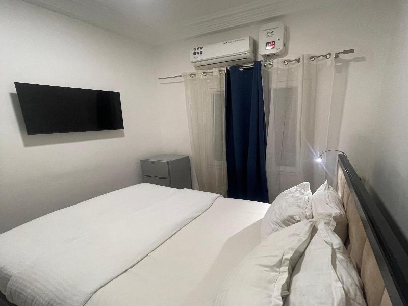 Softhotel Douala image
